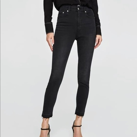 ZARA High Rise Skinny Jeans - 2 - Picture 2 of 8